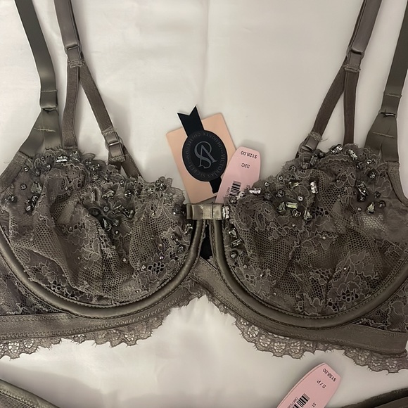 Victoria’s Secret designer collection bra & panty 32C - Picture 9 of 16